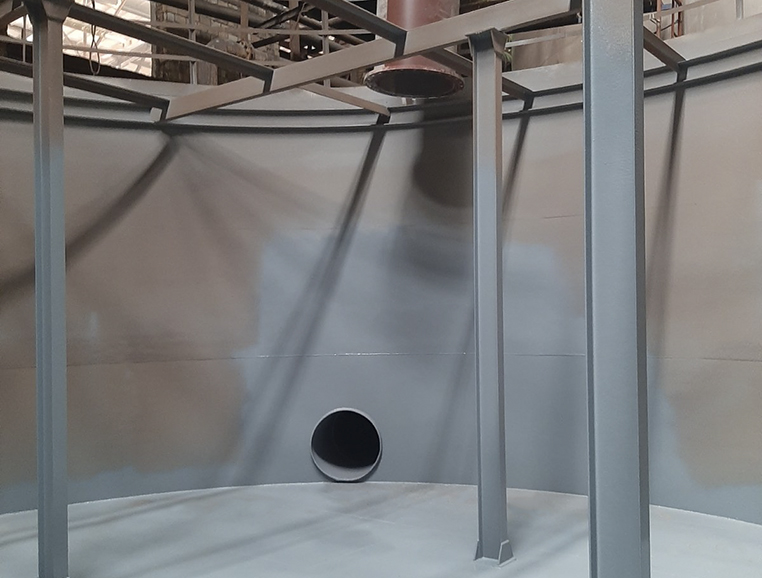 Завершены работы по антикоррозионной и абразивной защите бака чистого маточника на 2РУ